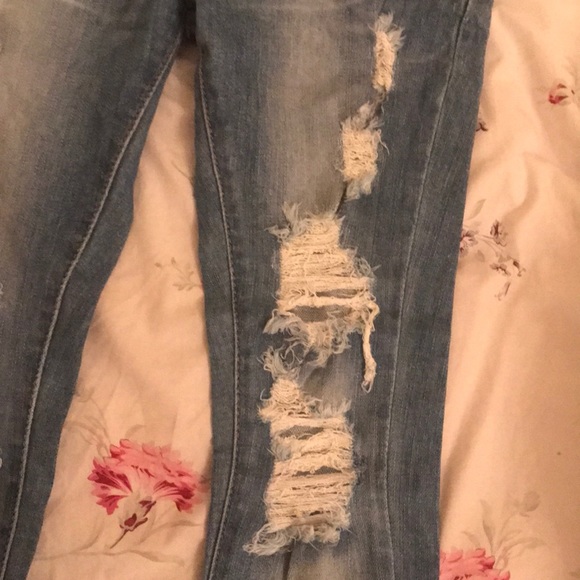 Wet seal ripped jeans - Picture 4 of 7